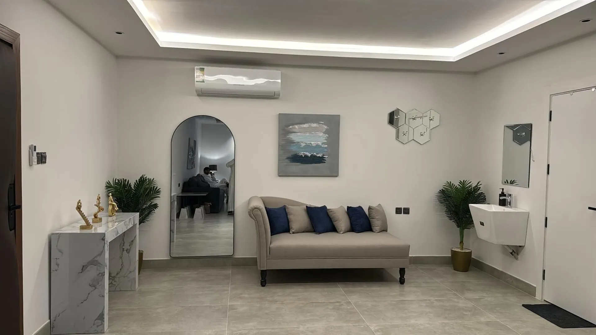 Apartment شقه فاخره في حي الملقا قريبه من البوليفارد الرياض سيتي